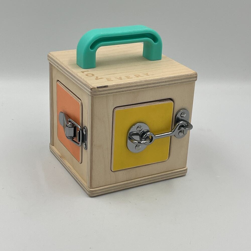 Lovevery Lock / Latch Wooden Box Development The Realist Play Kit 19-21 months
